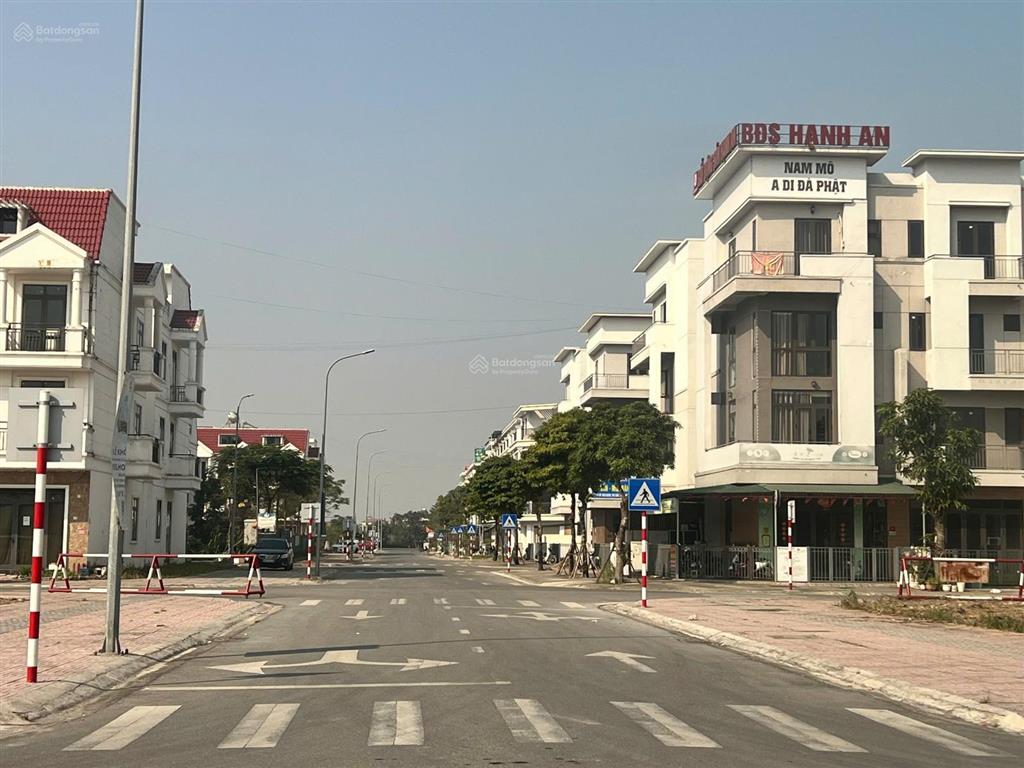 Bán shophose 7,3 tỉ đối diện 3 tòa chung cư cao 15 tầng dt75m2 4 tầng kinh doanh bất chấp