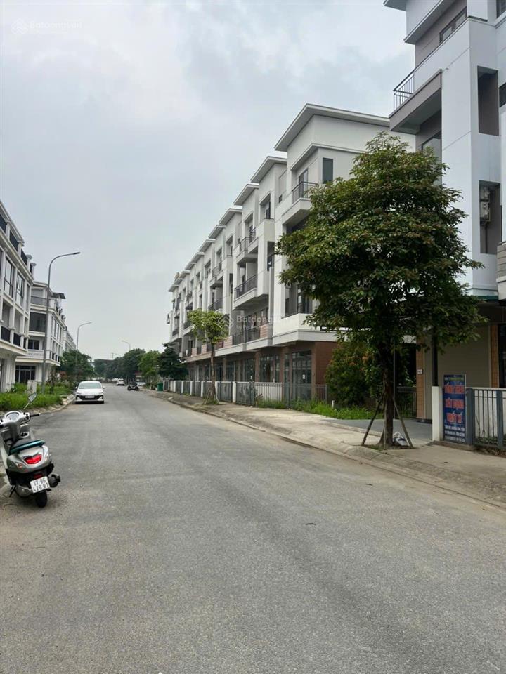 Bán shophose 7,3 tỉ đối diện 3 tòa chung cư cao 15 tầng dt75m2 4 tầng kinh doanh bất chấp