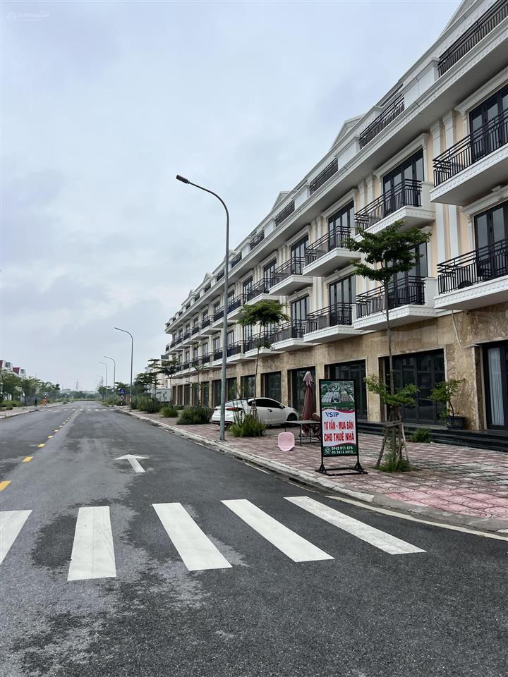 Chủ cần tiền bán gấp chỉ 5.1 tỷ nhà phố 75m² 4 tầng siêu hời, cạnh 9 toà chung cư đang xây dựng