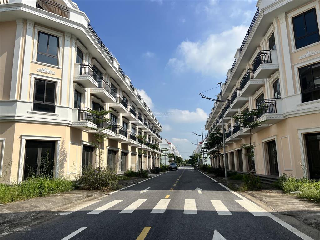 Chủ cần tiền bán gấp chỉ 5.1 tỷ nhà phố 75m² 4 tầng siêu hời, cạnh 9 toà chung cư đang xây dựng