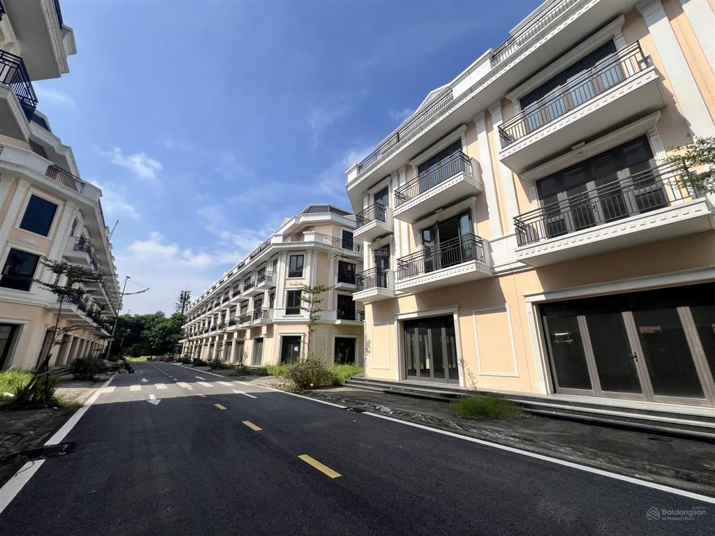 Chủ cần tiền bán gấp chỉ 5.1 tỷ nhà phố 75m² 4 tầng siêu hời, cạnh 9 toà chung cư đang xây dựng