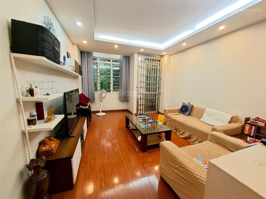 Bán nhà phân lô khuất duy tiến 51m2  5 tầng  mặt tiền 4m  vỉa hè  ô tô tránh  giá bán 22 tỷ
