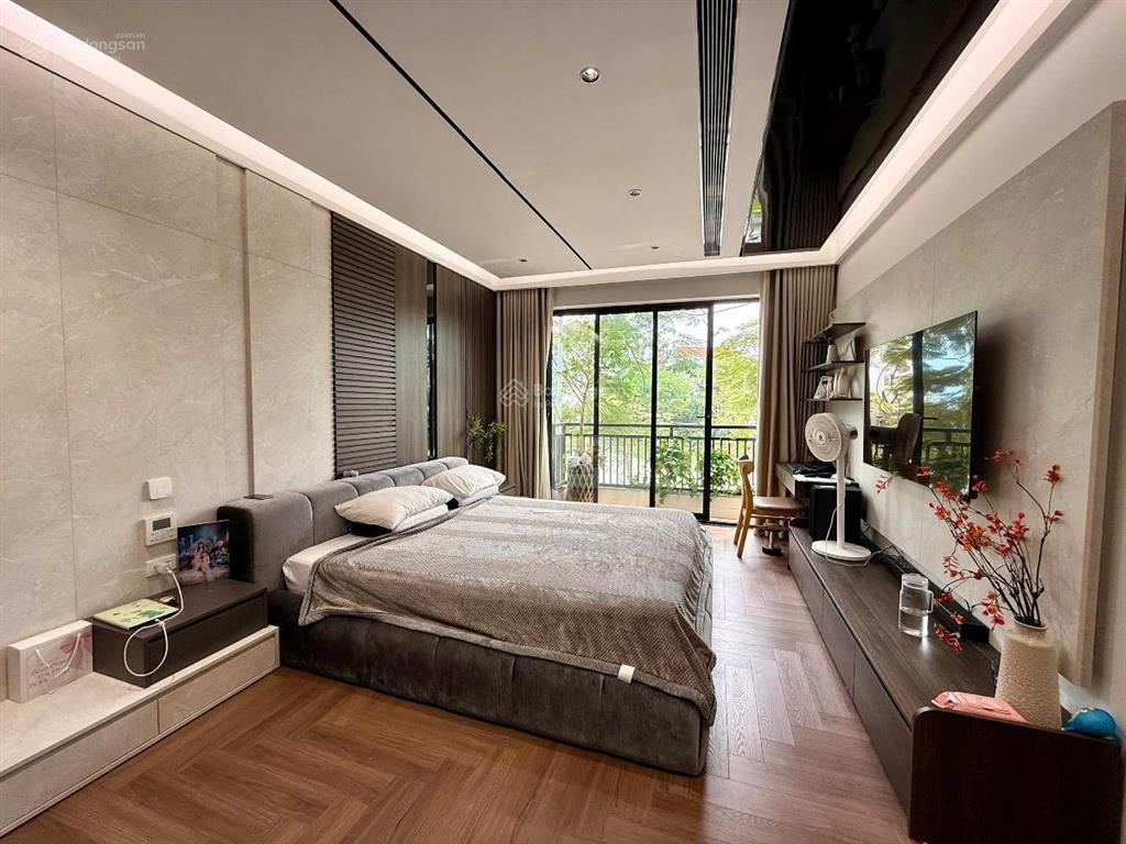 Hiếm  bán biệt thự trần kim xuyến  yên hòa  trung hòa 205m2  4 tầng  mặt tiền 13m  88 tỷ
