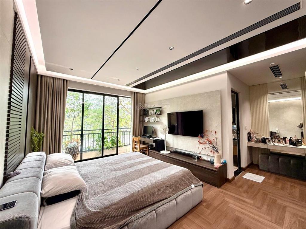 Hiếm  bán biệt thự trần kim xuyến  yên hòa  trung hòa 205m2  4 tầng  mặt tiền 13m  88 tỷ