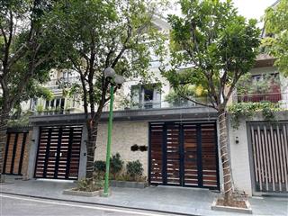 Bán biệt thự kđt linh đàm 210m2  4 tầng  mặt tiền 10m  gần hồ  view vườn hoa  giá chỉ 69 tỷ
