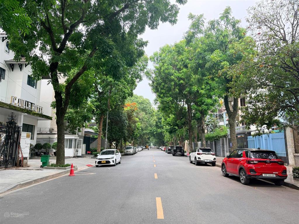 Bán biệt thự bán đảo linh đàm 280m2  5 tầng  mặt tiền 13m  vị trí vip toàn quan chức  giá 85 tỷ