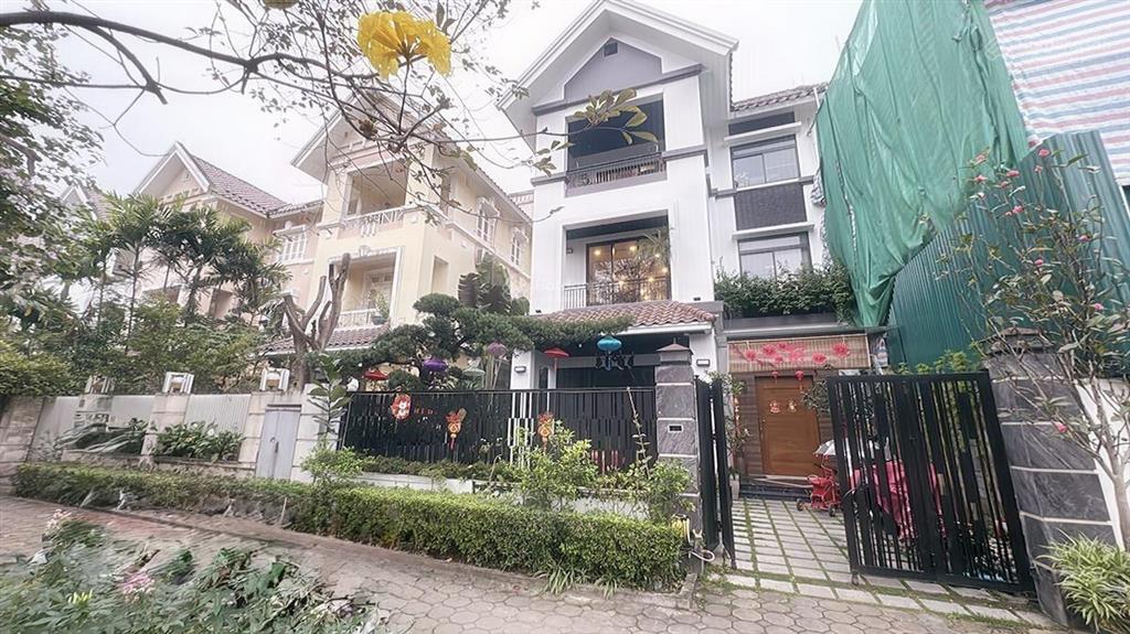 Bán biệt thự kđt ciputra 230m  4 tầng  thang máy  không gian sống đẳng cấp thượng lưu  78 tỷ