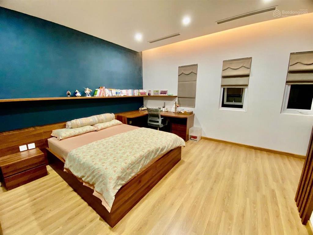 Bán nhà phân lô đỗ quang 68m2  8 tầng  mt 5m  vỉa hè  oto tránh  kd đỉnh  giá 29 tỷ