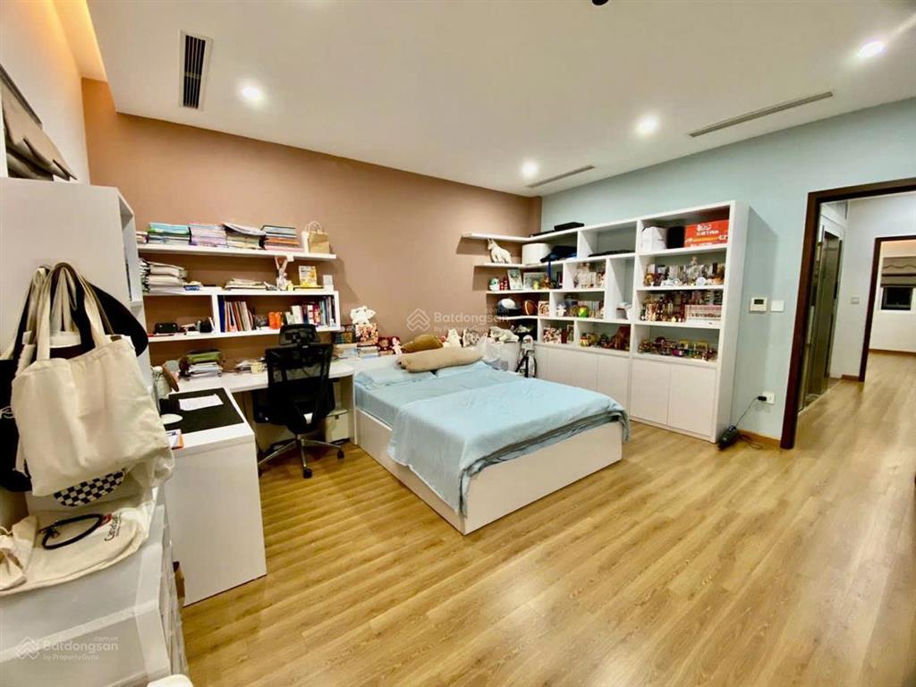 Bán nhà phân lô đỗ quang 68m2  8 tầng  mt 5m  vỉa hè  oto tránh  kd đỉnh  giá 29 tỷ