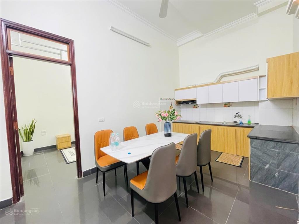 Bán nhà phân lô ngụy như kon tum 46m2  5 tầng  vỉa hè  ô tô tránh  kinh doanh  giá chỉ 17.8 tỷ