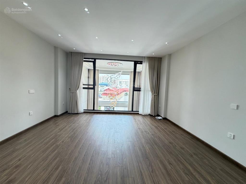 Bán toà nhà phân lô nguyễn thị định 96m2  8 tầng mặt tiền 6mvỉa hè  oto tránh  kd  giá 38 tỷ