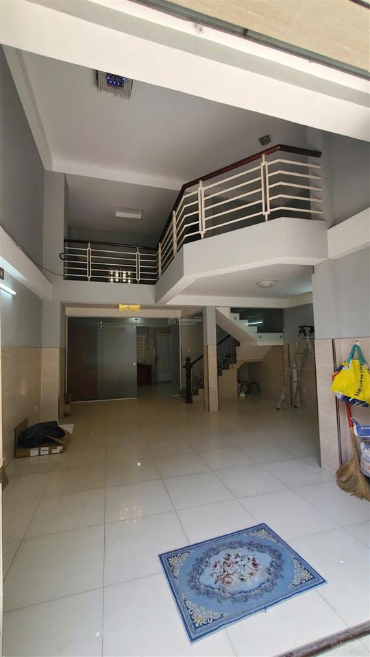 Nhà 3 tầng, khu võ văn kiệt, ngang 6m