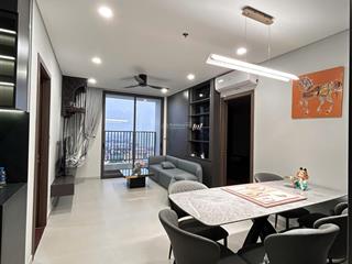 Cần cho thuê căn 101m2 khai sơn city bc đông nam view hồ tầng đẹp,full đồ giá 15tr/tháng