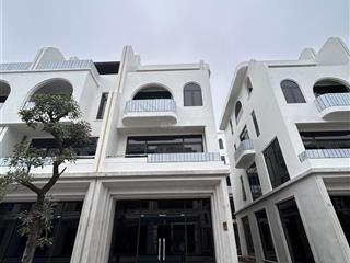 Chính chủ cần bán liền kề 120m2 xẻ khe dự án vaquarius văn giang mt 8m giá 16tỷ, đã có sổ