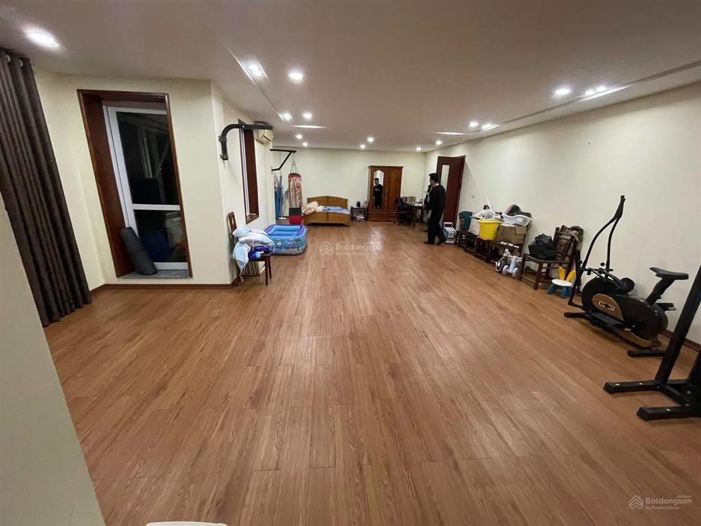 Bán nhà mặt đường bát khốidt 180m2lô gócthang máyvỉa hèvị trí kinh doanh đỉnh