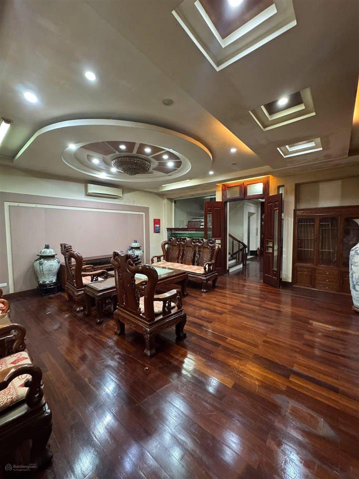 Phân lô hoàng minh đạolong biêndt 110m2*6 tầngcó hầmthang máygần đoàn tiếp viênkinh doanh
