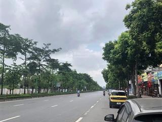 Toà building mặt phố vip  dt 120m2 * 7 tầng  thang máy  vỉa hè  kinh doanh sầm uất
