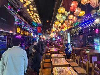 Siêu vip lõi phố cổ  tạ hiện  hoàn kiếm. lô góc. kd ngày đêm. 37m  c4 mt 10m, 30.8 tỷ