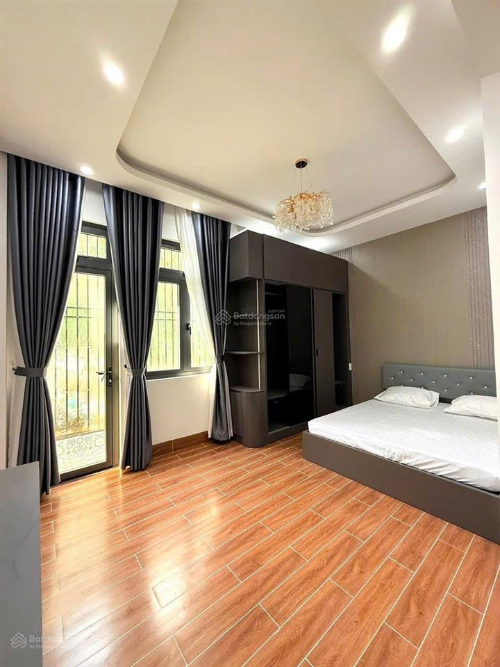 Bán nhà hiện đại thiết kế đẹp 5 phòng ngủ có thang máy, nhà mới chưa ai ở ngay khu an sơn