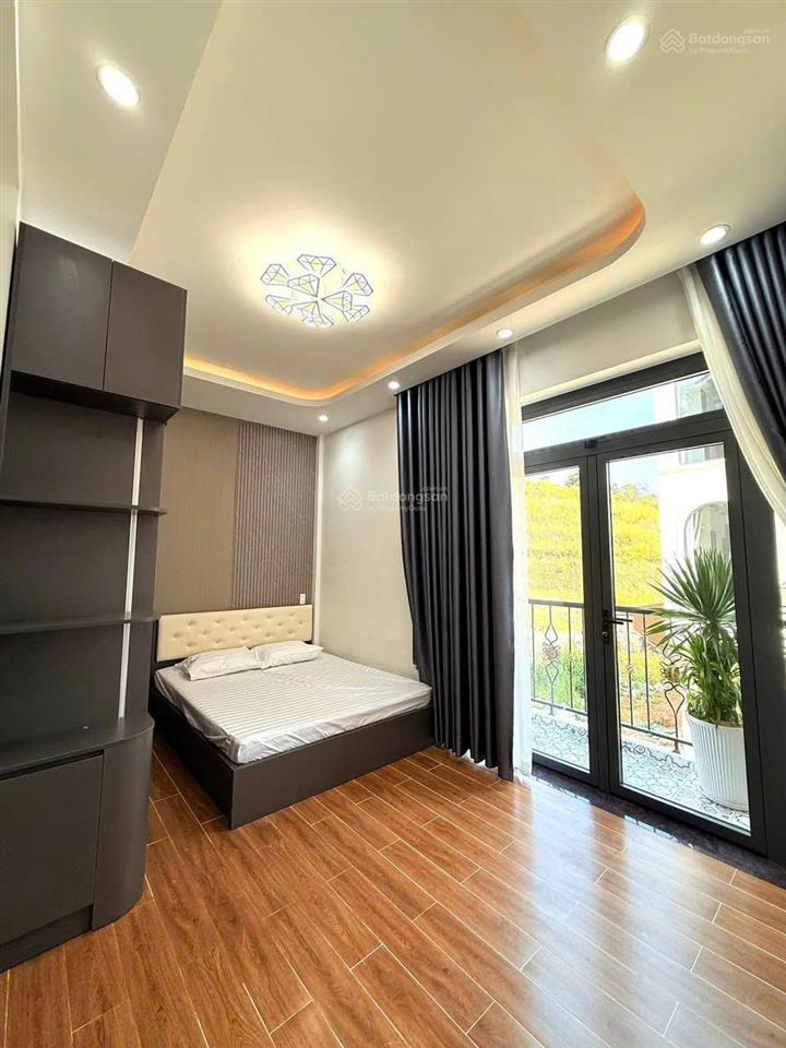 Bán nhà hiện đại thiết kế đẹp 5 phòng ngủ có thang máy, nhà mới chưa ai ở ngay khu an sơn