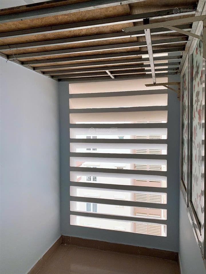 Bán căn góc chung cư yersin diện tích rộng 2 ngủ 2 vệ sinh tầng cao view thoáng có thang máy