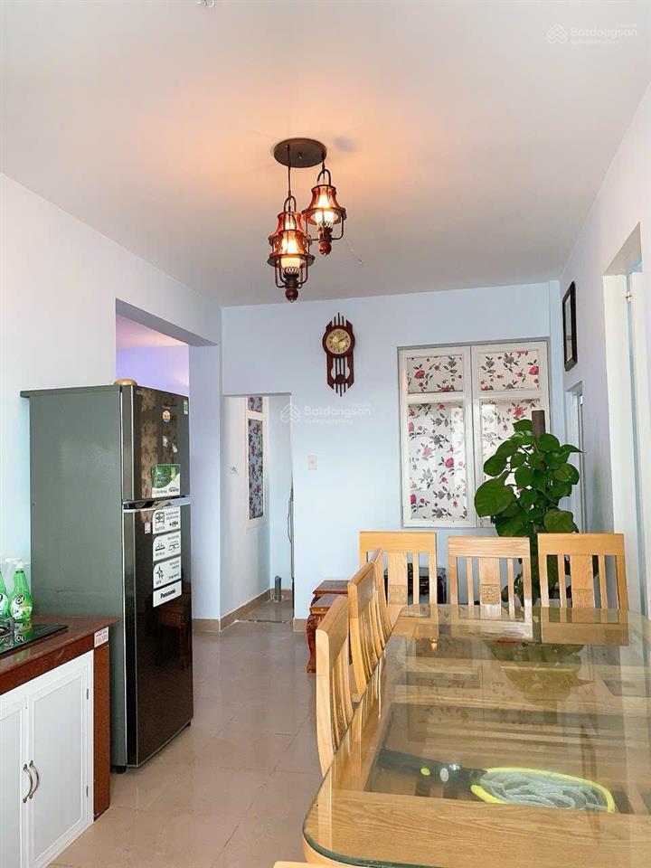 Bán căn góc chung cư yersin diện tích rộng 2 ngủ 2 vệ sinh tầng cao view thoáng có thang máy