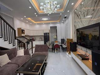 Giảm 1 tỷ chỉ còn 6,3 tỷ cho căn nhà hiện đại trung tâm đà lạt đường ô tô