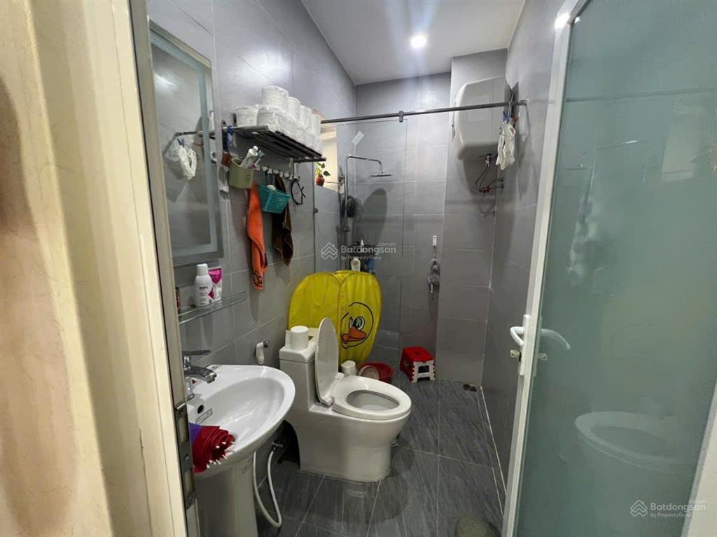 Bán chung cư lầu 1 khe sanh sổ hồng riêng 59m2 giá 2,7 tỷ thương lượng cách chợ đl chỉ 3km