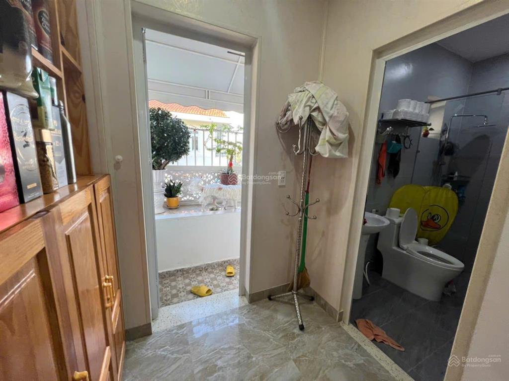 Bán chung cư lầu 1 khe sanh sổ hồng riêng 59m2 giá 2,7 tỷ thương lượng cách chợ đl chỉ 3km