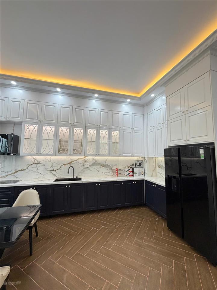 Nhà đẹp có thang máy thiết kế hiện đại khu an sơn cần bán gấp nhà cực xịn giảm còn 9,8 tỷ