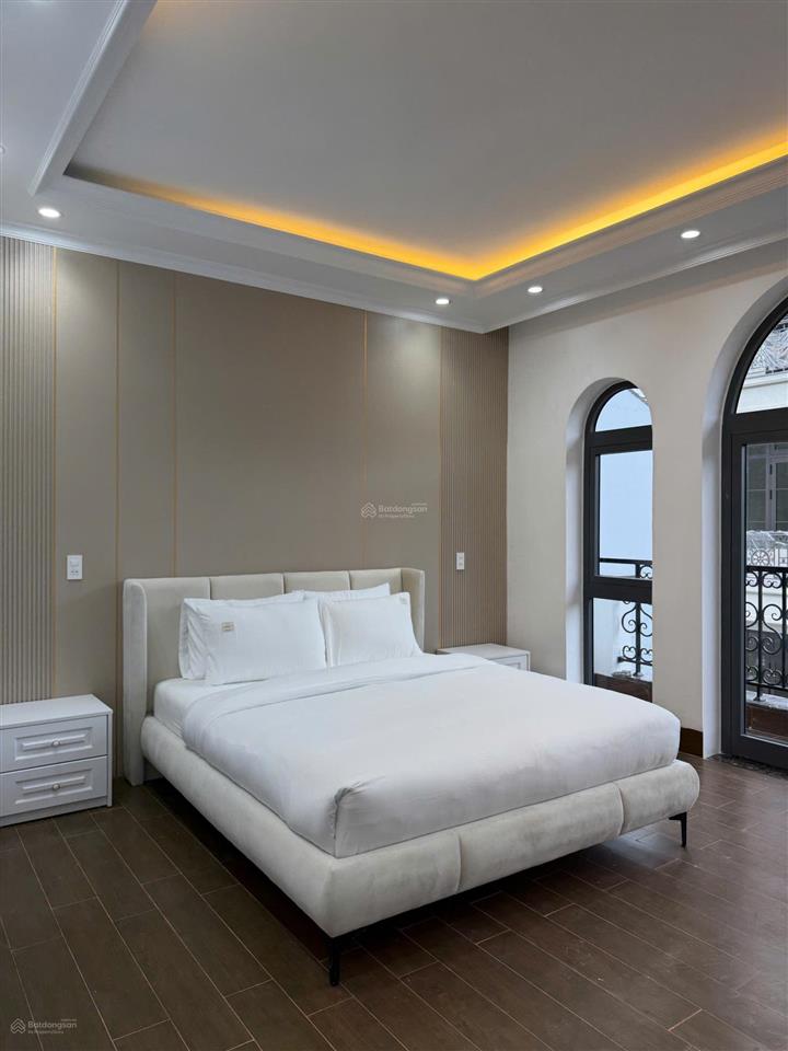 Nhà đẹp có thang máy thiết kế hiện đại khu an sơn cần bán gấp nhà cực xịn giảm còn 9,8 tỷ