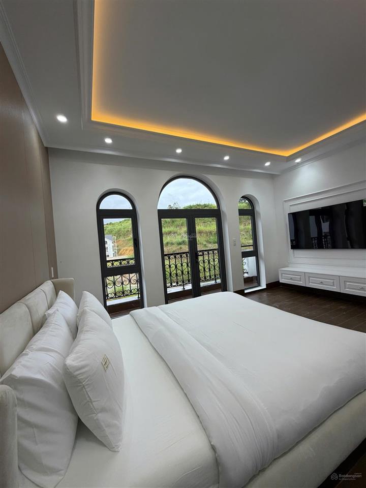 Nhà đẹp có thang máy thiết kế hiện đại khu an sơn cần bán gấp nhà cực xịn giảm còn 9,8 tỷ