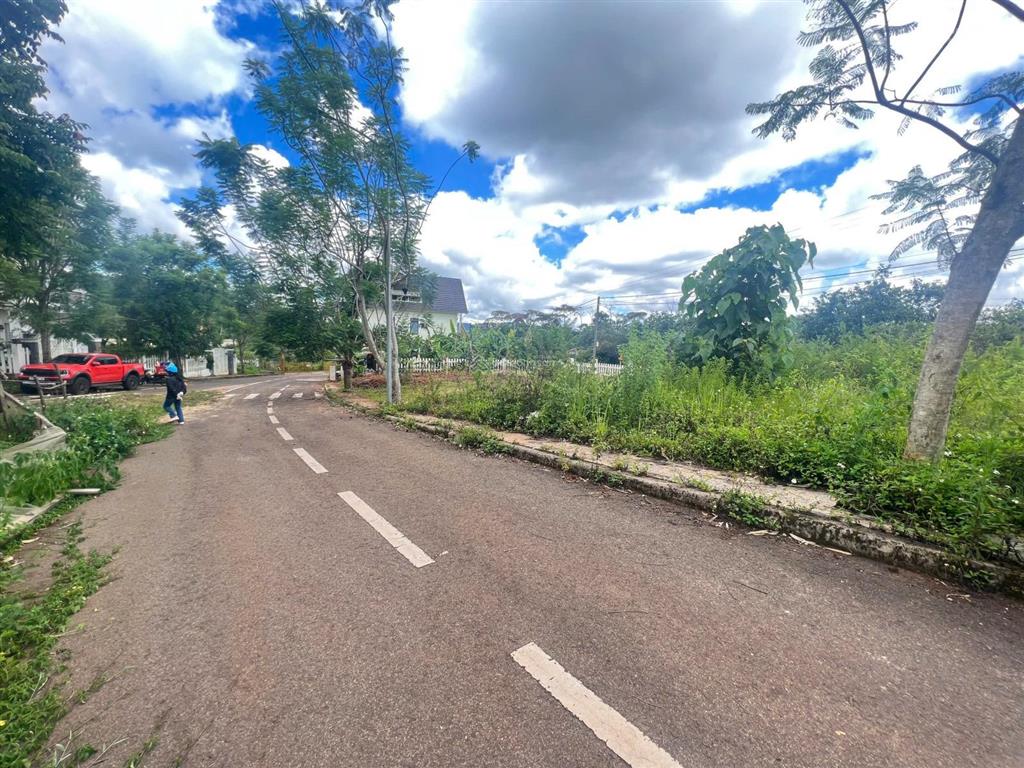 Bán đất khu rich land măng ling 2 mặt tiền đường giá tốt trong khu vực 213m² vị trí đẹp
