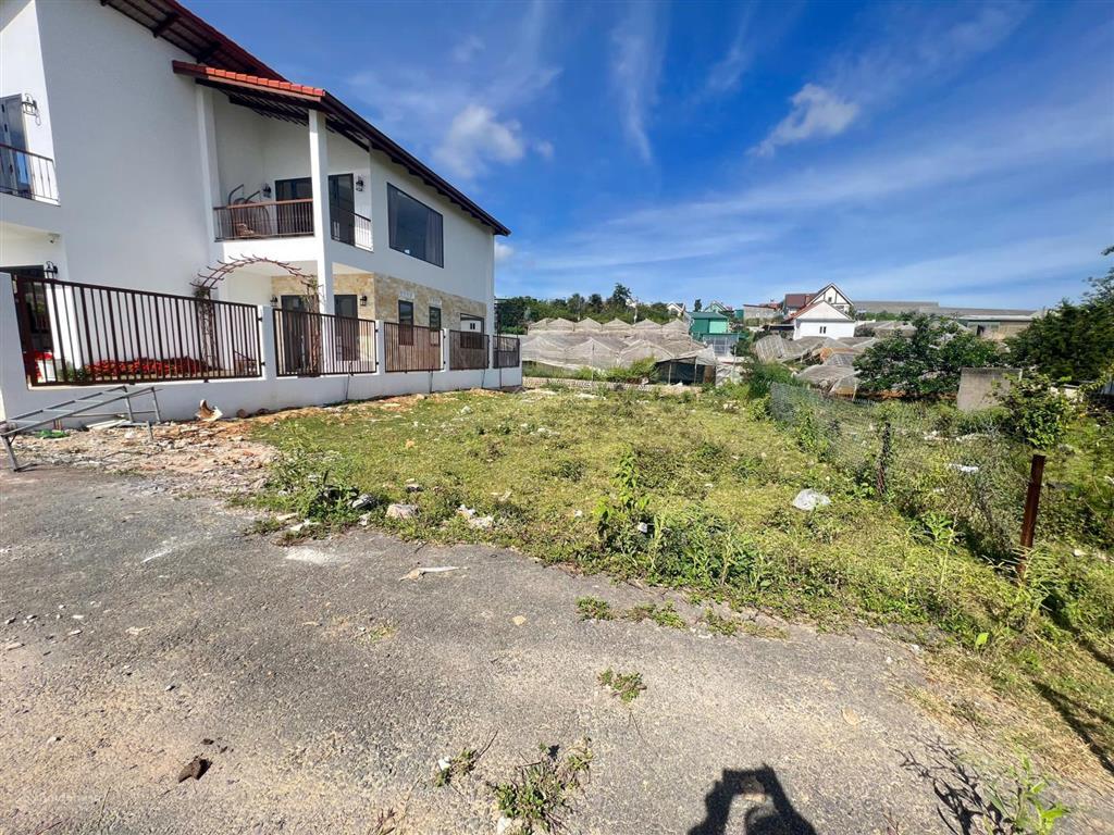 Đất măng lin ngay cổng chào 205m2 full thổ giá 4,750 tỷ thích hợp đầu tư, xây biệt thự