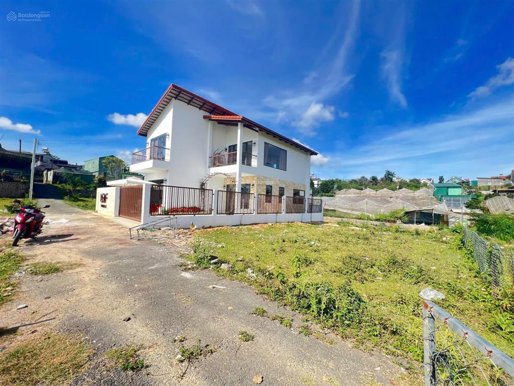 Đất măng lin ngay cổng chào 205m2 full thổ giá 4,750 tỷ thích hợp đầu tư, xây biệt thự