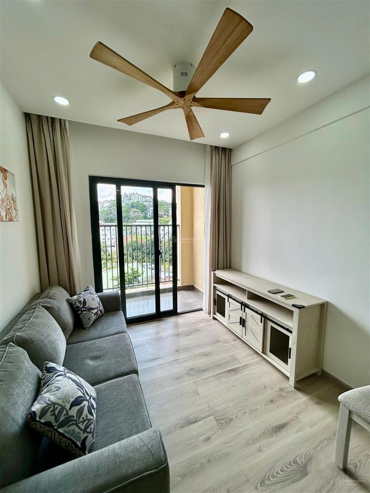 Bán căn hộ sun garden nam hồ sổ hồng sẵn nội thất đã làm đẹp tầng cao giá 3,4 tỷ