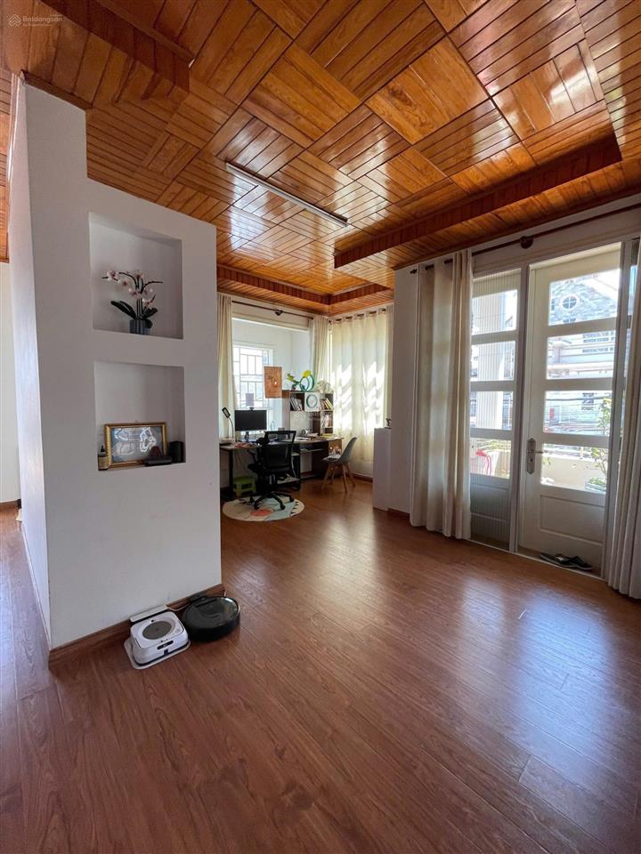 Bán biệt thự sân vườn 334m2 giá 19,5 tỷ thương lượng cần bán nhanh phường 9 đà lạt