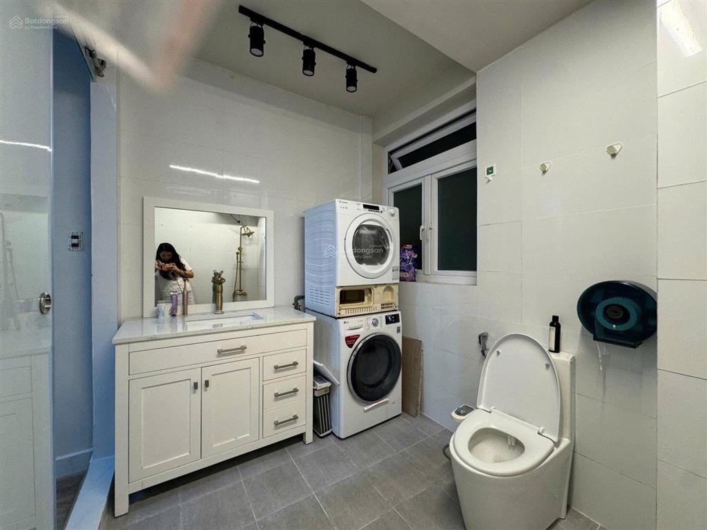 Cần bán chung cư yersin đã cải tạo đẹp có thang máy ngay hồ xuân hương đà lạt