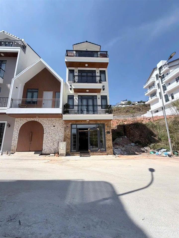 Nhà nguyên căn cho thuê kinh doanh hoặc ở nhà mới 5 phòng ngủ ngay đồi biệt thự an sơn