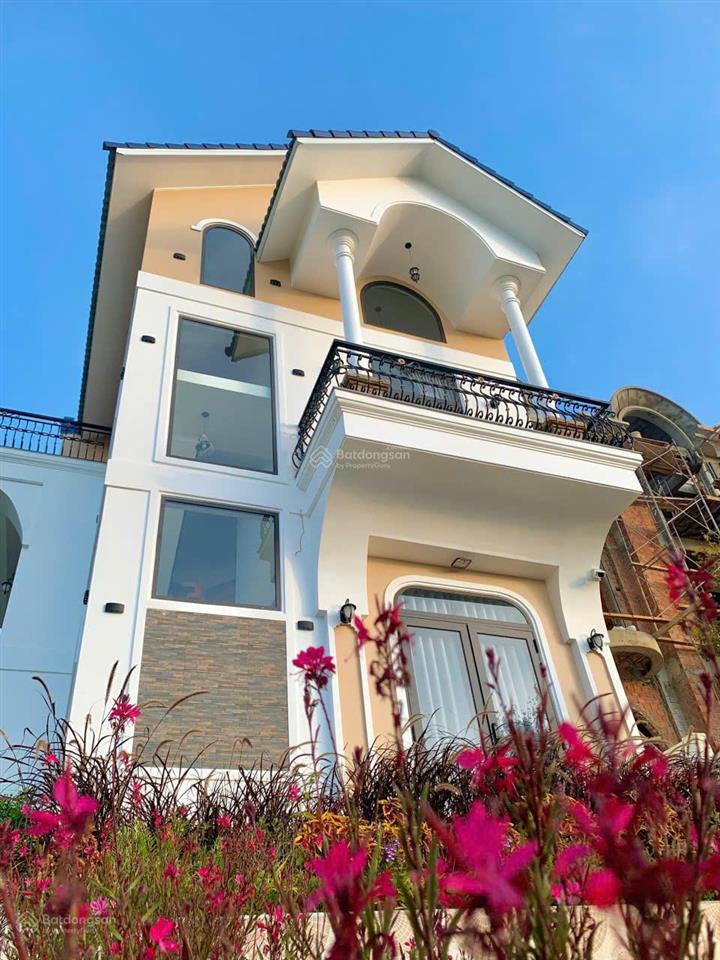 Bán biệt thự chỉ 13,5 tỷ mới keng đã hoàn công ngay trịnh hoài đức  nam hồ đà lạt