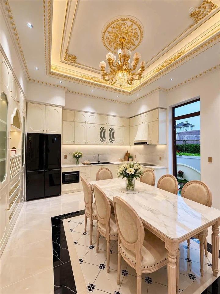 Bán villa biệt thự trịnh hoài đức thiết kế đẹp sân vườn nhà mới 13,5 tỷ thương lượng