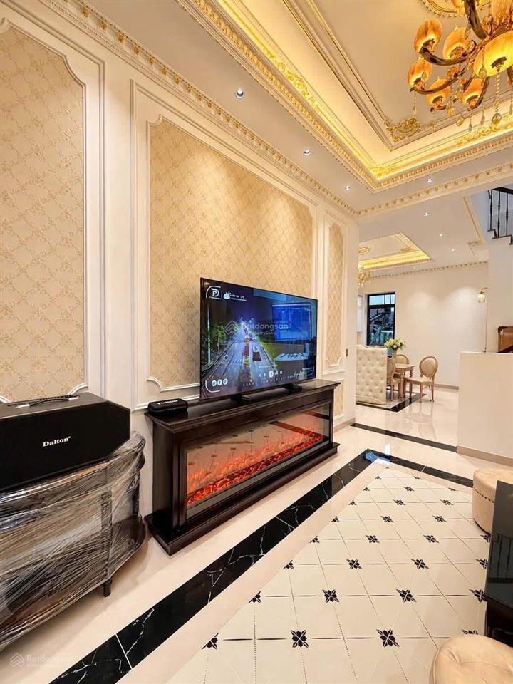 Bán villa biệt thự trịnh hoài đức thiết kế đẹp sân vườn nhà mới 13,5 tỷ thương lượng