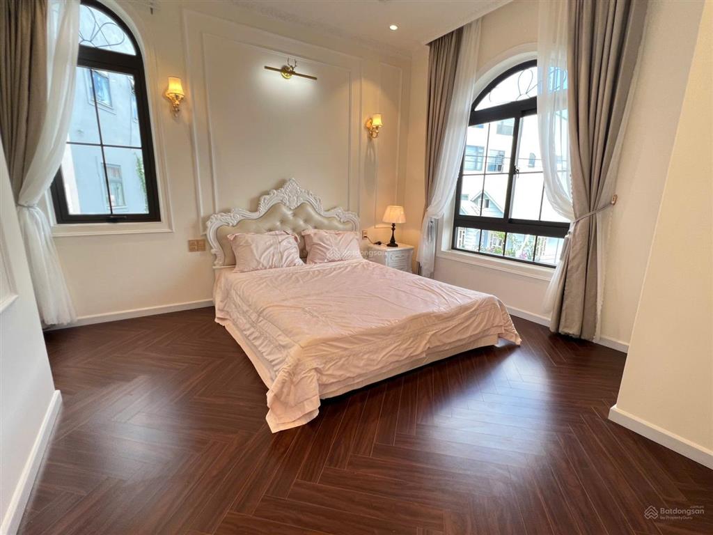 Bán nhà đẹp ngay trung tâm đà lạt mặt tiền đường chính ngô thị nhậm 12,5 tỷ