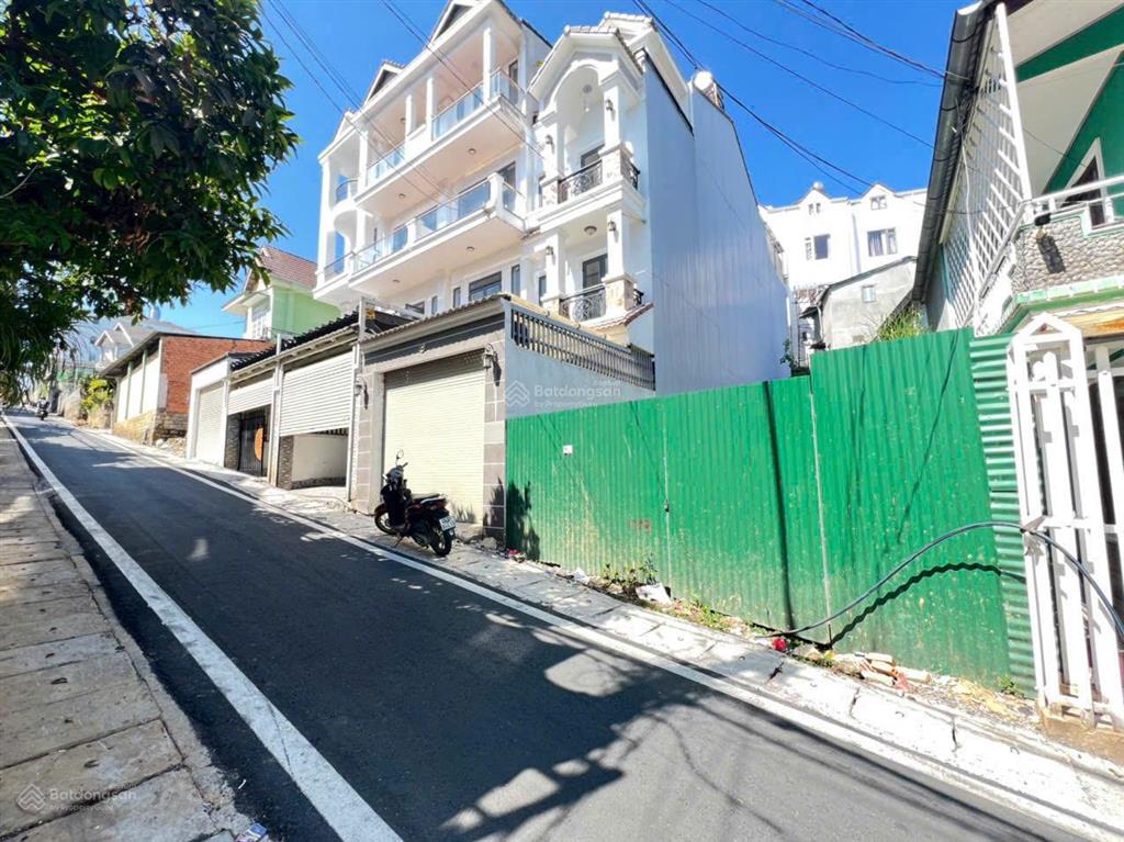 118m2 full thổ cư sổ riêng đường ô tô gần trung tâm đà lạt mà chỉ 4,950 tỷ cực hiếm