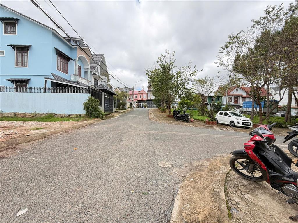 Bán đất kqh trần anh tông 200m2 đất biệt lập cách hồ xuân hương 2,5km giá 10,6 tỷ
