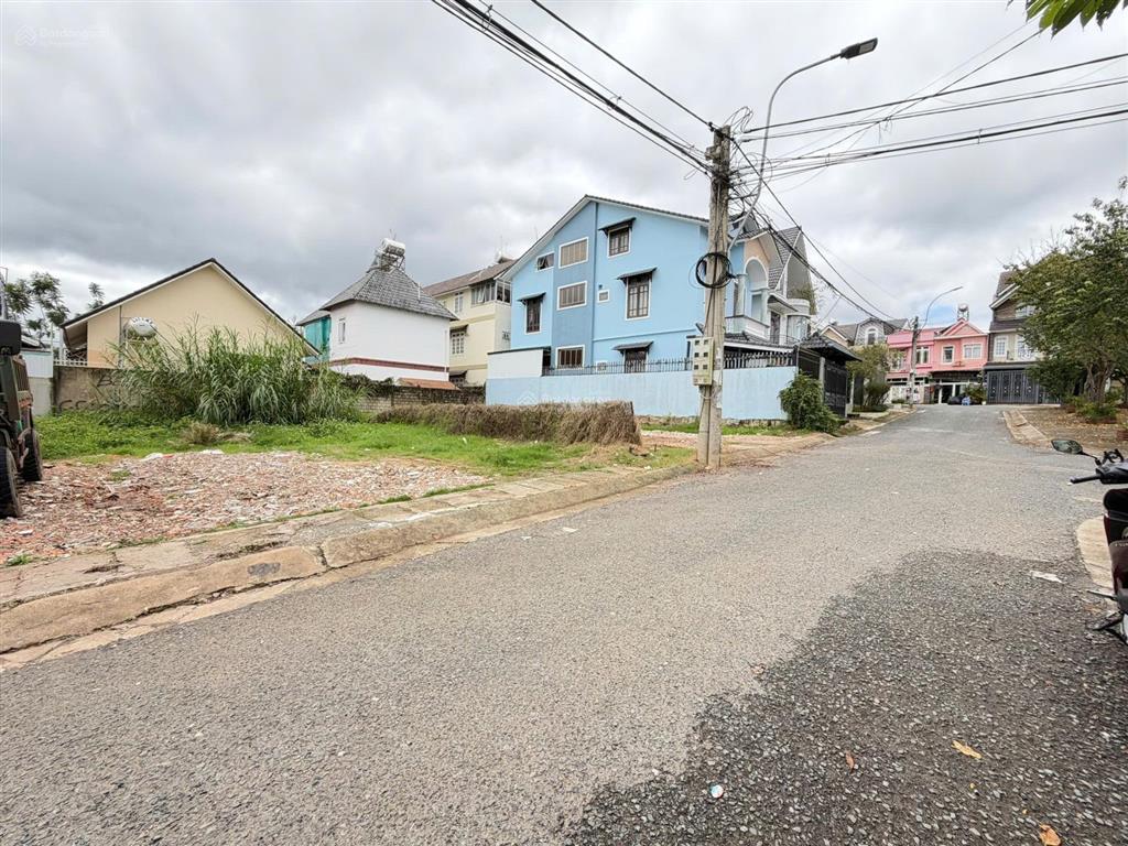 Bán đất kqh trần anh tông 200m2 đất biệt lập cách hồ xuân hương 2,5km giá 10,6 tỷ