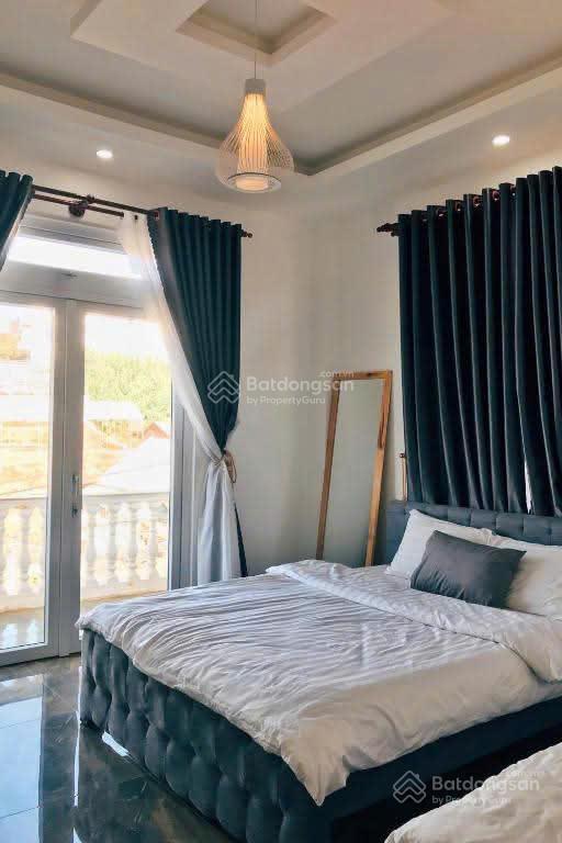 Ngộp ngân hàng cần bán gấp khách sạn mặt tiền triệu việt vương 15 phòng