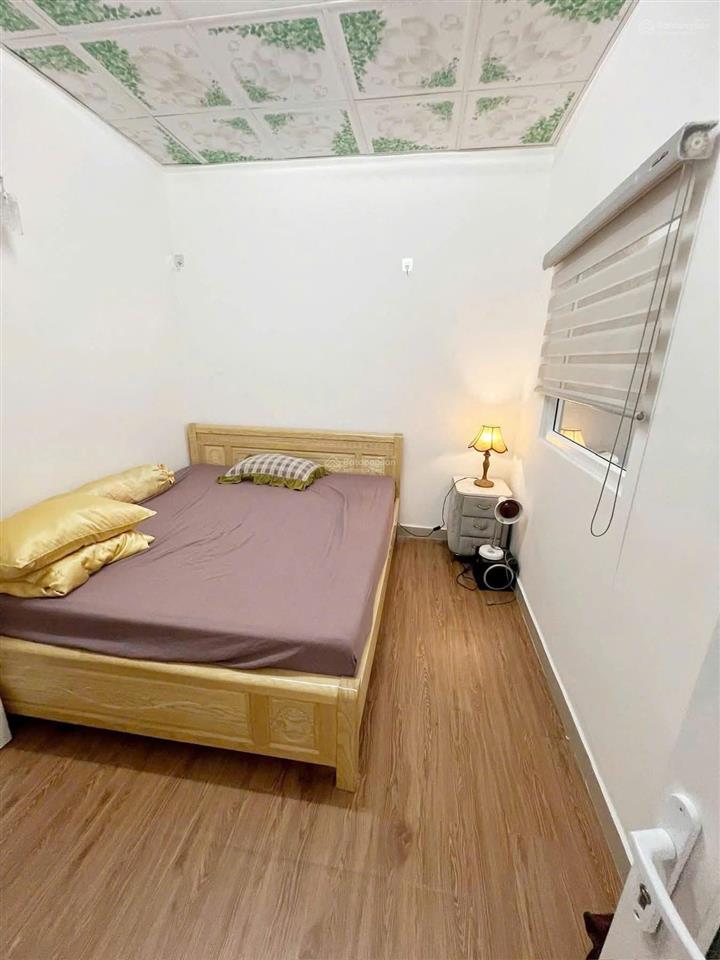 Sổ hồng riêng nhà ngô quyền 70m2 giá chỉ 4 tỷ cần bán nhanh giá tốt