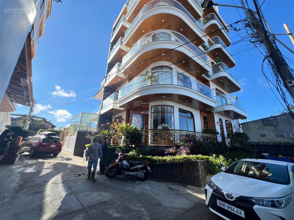 589m2 có sẵn 300m2 đất ở view hồ xuân hương vị trí xây khách sạn đẳng cấp 22,5 tỷ giá ngộp