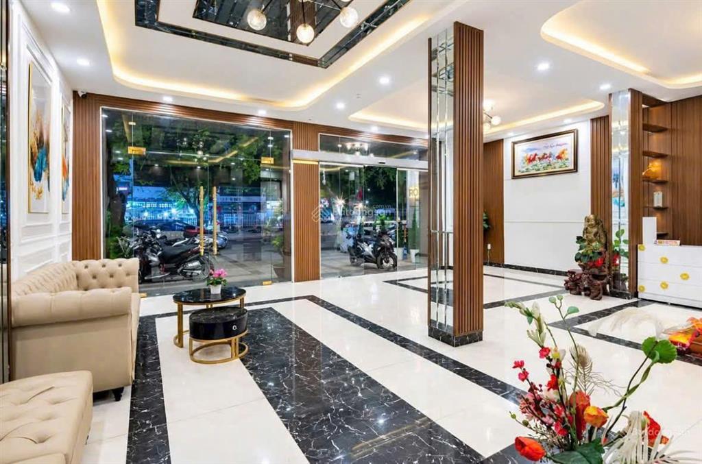 Giảm 10 tỷ chỉ còn 28 tỷ cho căn khách sạn mặt tiền phù đổng 20 phòng với mặt tiền 8,5m